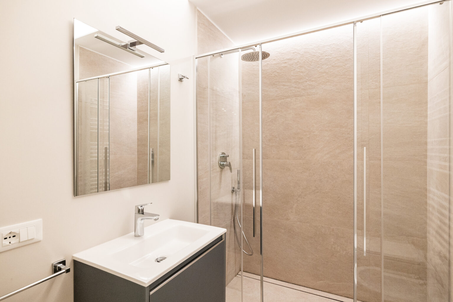 apartment-delia-suedtirol-meran-badezimmer (2)